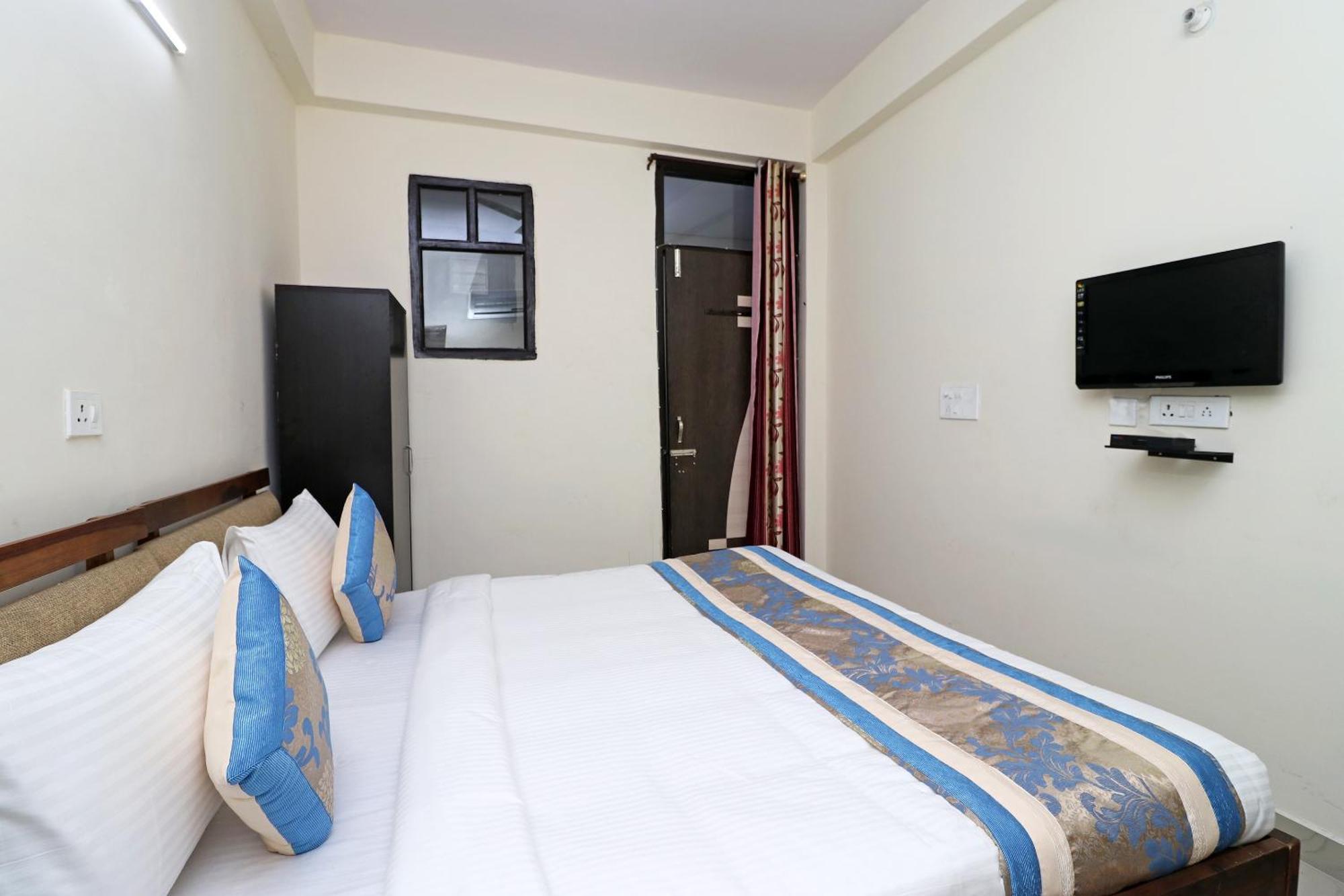 Oyo Triage Home Stay Noida Exterior photo